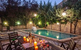 Sarris Villa